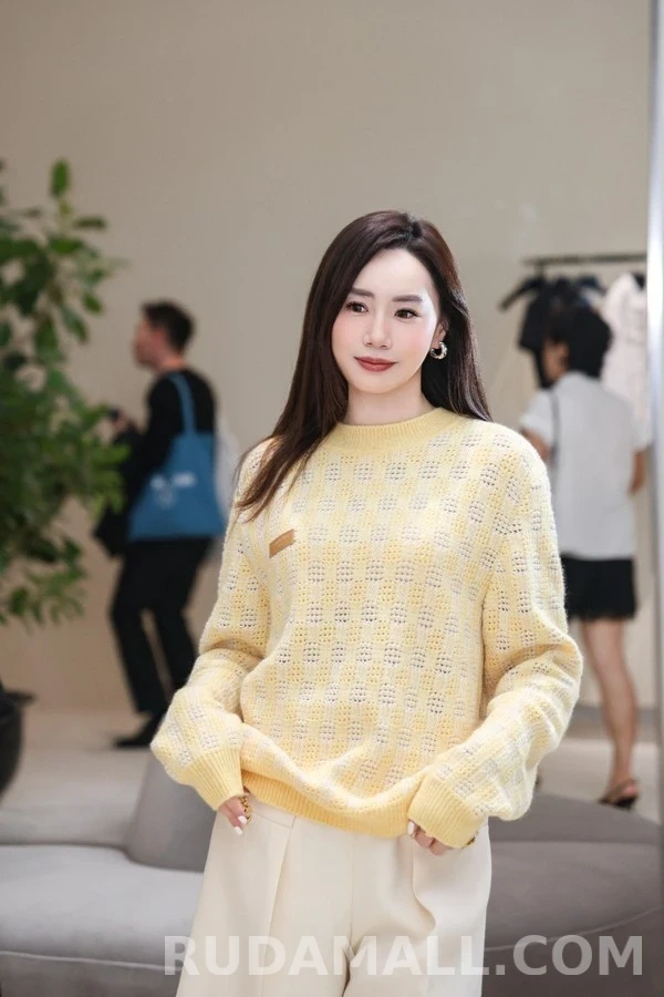 루이비통 루이비통 체크 자카드 니트 스웨터 상세 이미지