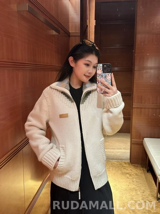 루이비통 루이비통 체크넥 인타샤 니트 가디건 상세 이미지