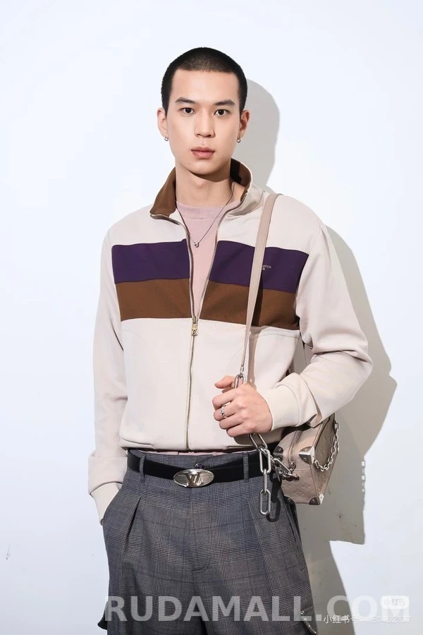 루이비통 루이비통 컬러블록 레터링 트랙 자켓 상세 이미지