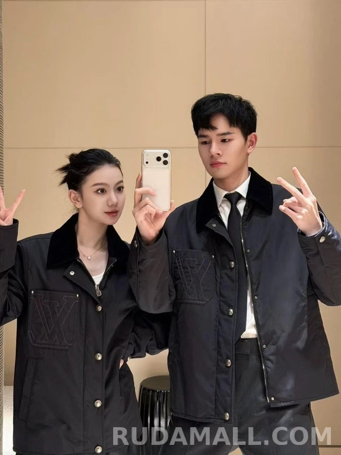 루이비통 루이비통 코듀로이 칼라 퀼팅 워크웨어 자켓 상세 이미지