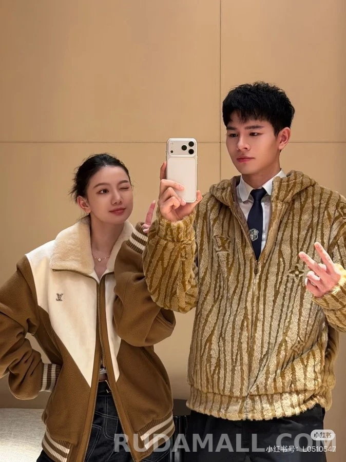 루이비통 루이비통 타이거 스트라이프 후드 집업 상세 이미지