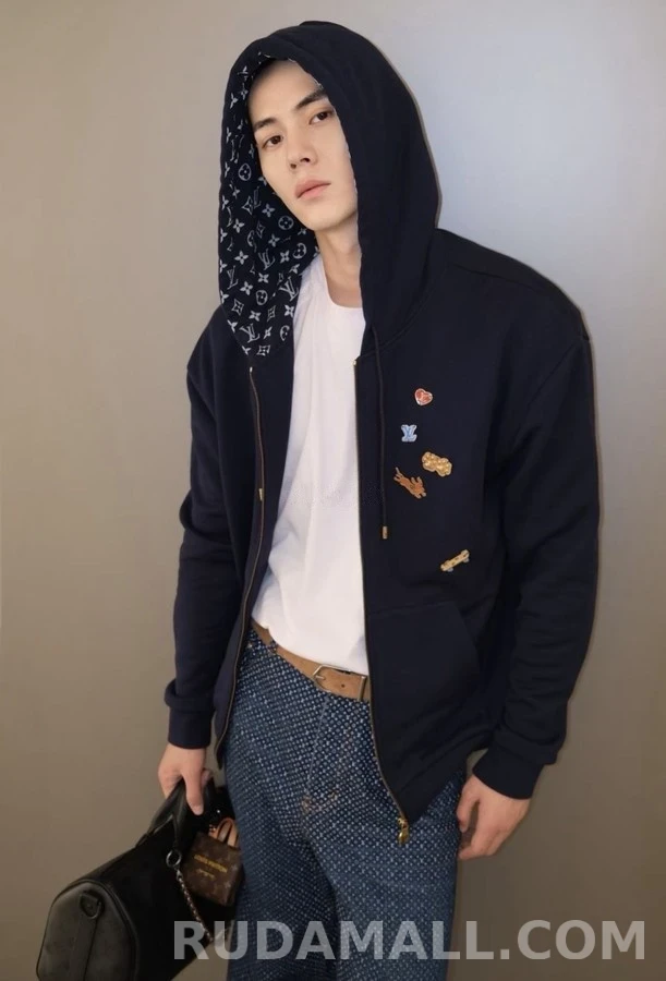 루이비통 루이비통 패치 디테일 집업 후드 상세 이미지