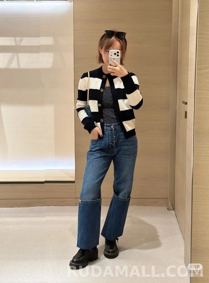 루이비통 루이비통 펀칭 모노그램 스트라이프 가디건 상세 이미지