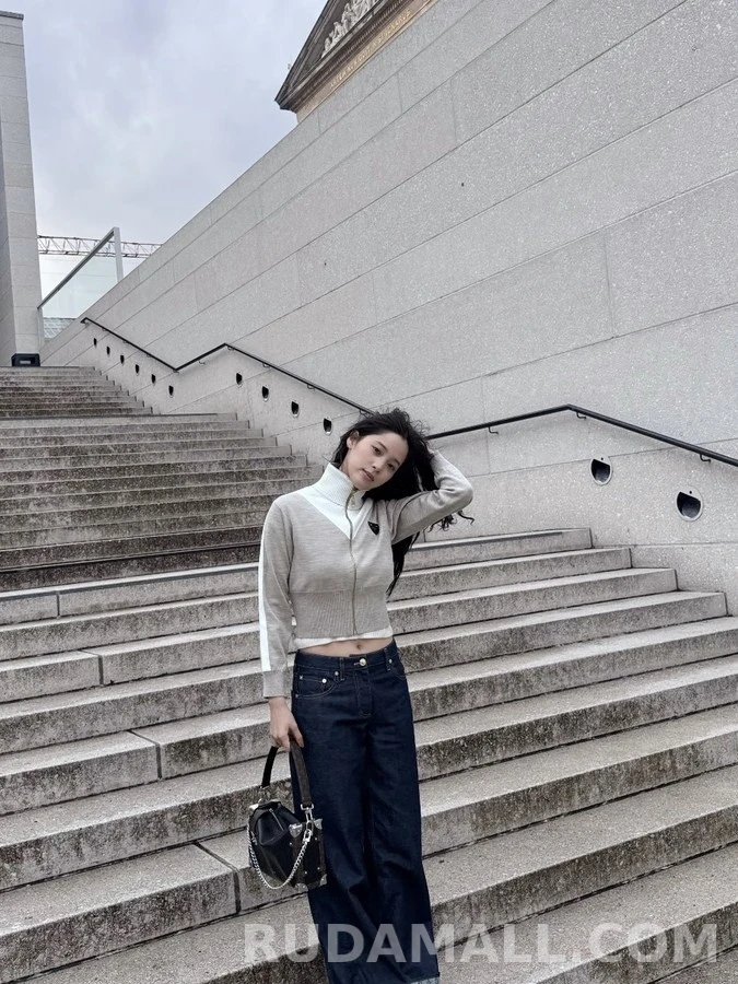 루이비통 루이비통 프리미엄 삼각 로고 패치 차이나넥 집업 자켓 상세 이미지