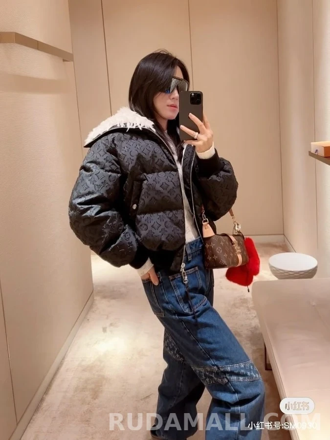 루이비통 루이비통 V 패치워크 로고 데님 팬츠 상세 이미지