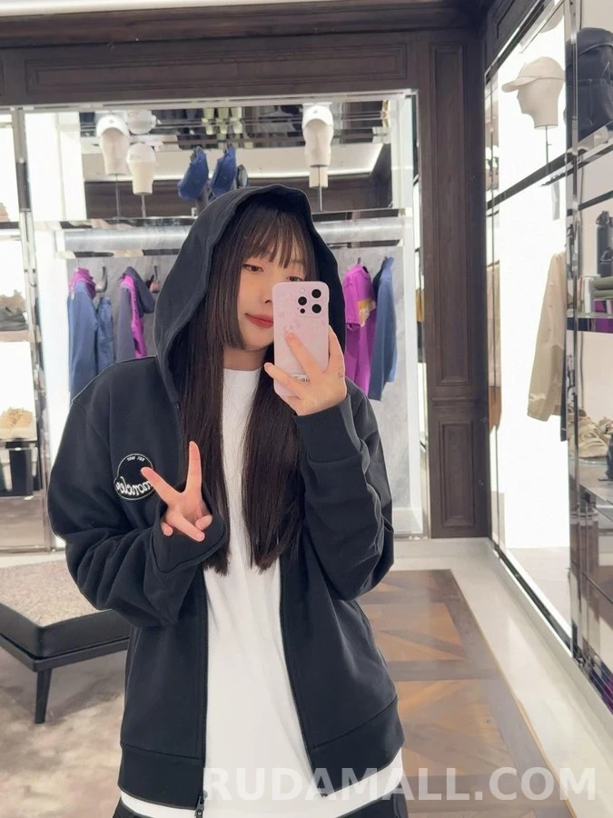 몽클레어 몽클레어 로고 자수 풀집업 후드 상세 이미지