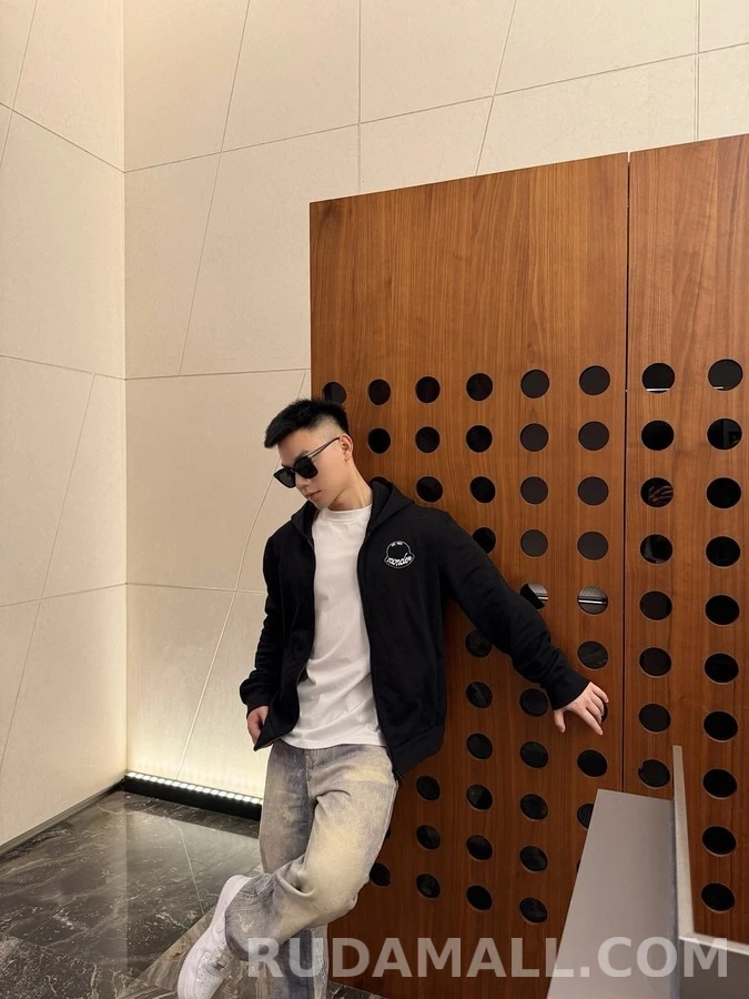 몽클레어 몽클레어 로고 자수 풀집업 후드 상세 이미지