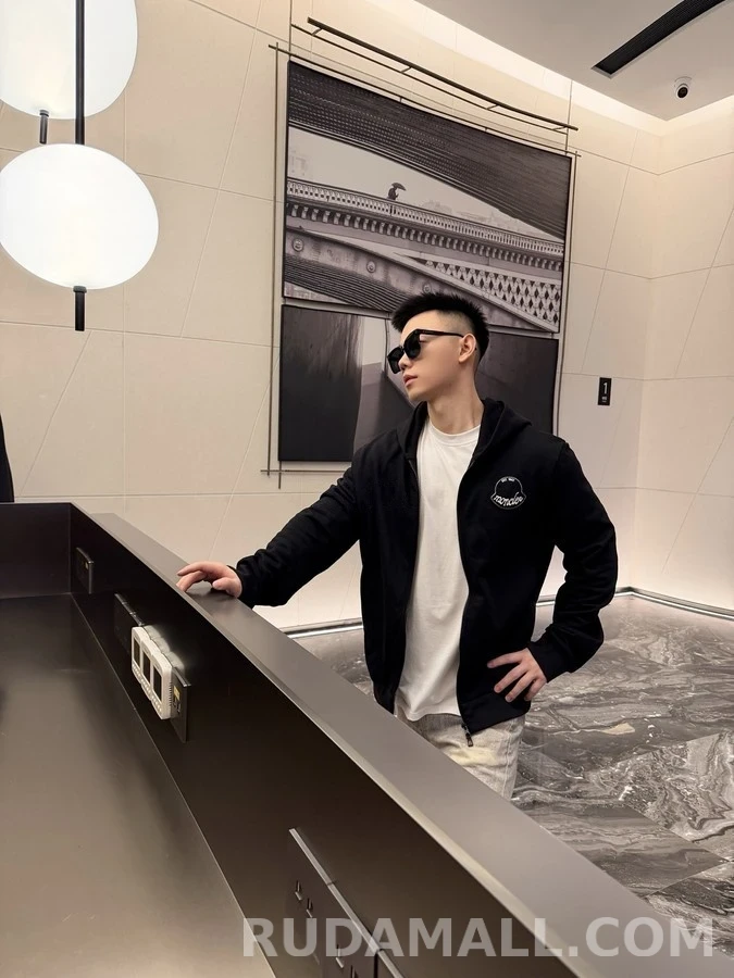 몽클레어 몽클레어 로고 자수 풀집업 후드 상세 이미지