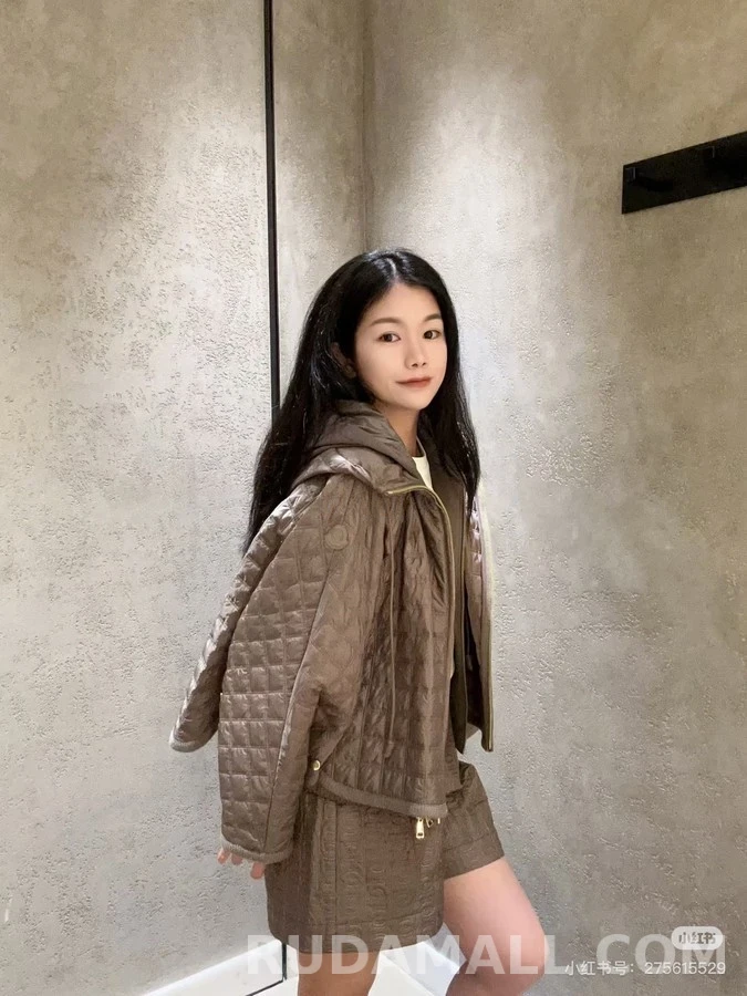 몽클레어 몽클레어 퀼팅 후드 케이프 패딩 상세 이미지