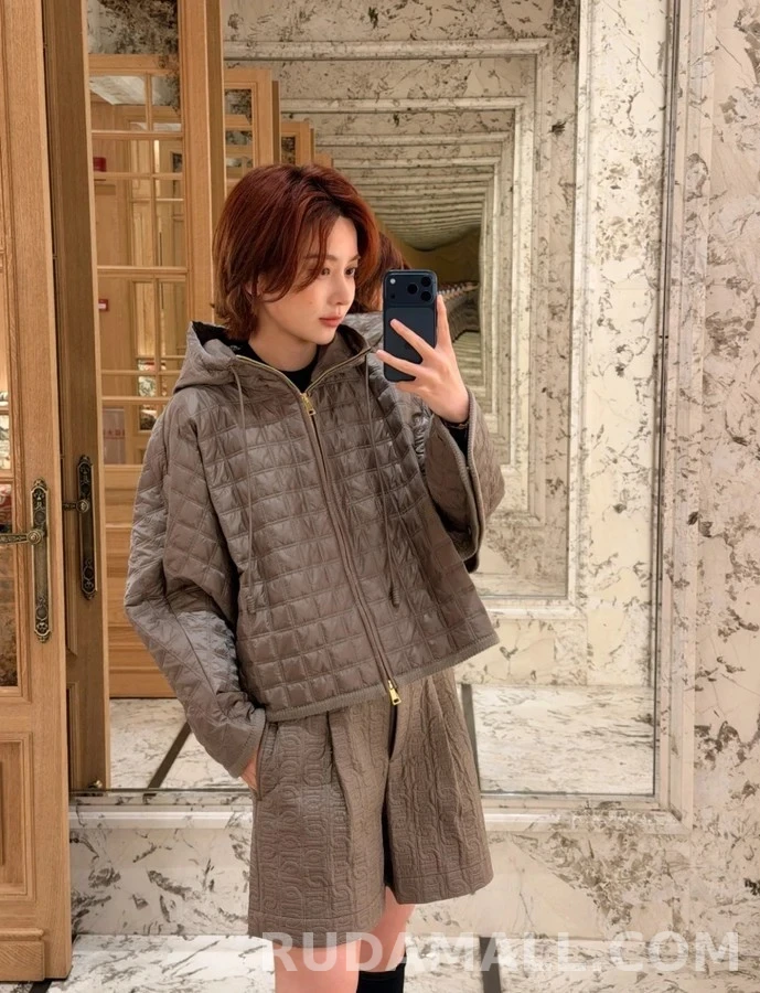 몽클레어 몽클레어 퀼팅 후드 케이프 패딩 상세 이미지