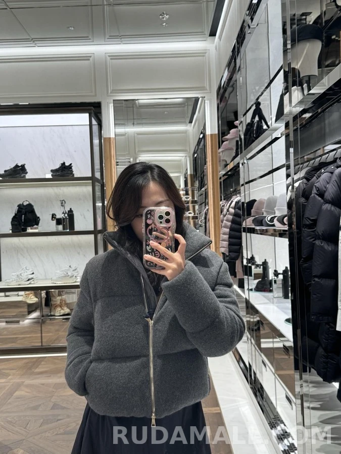 몽클레어 몽클레어 Breze 시리즈 숏 패딩 상세 이미지