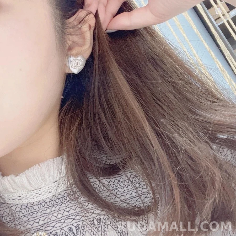 샤넬 샤넬 하트 크리스탈 귀걸이 상세 이미지