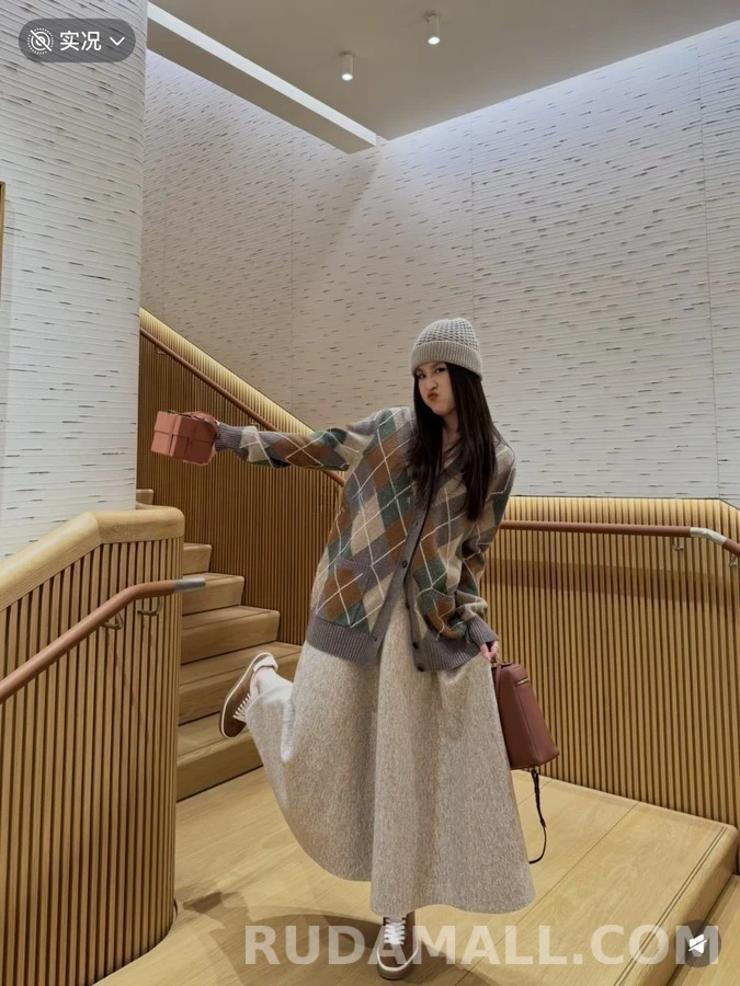 로로피아나 로로피아나 아가일 패턴 가디건 상세 이미지