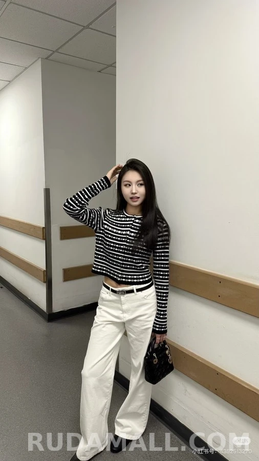 루이비통 루이비통 모노그램 스트라이프 니트 가디건 상세 이미지