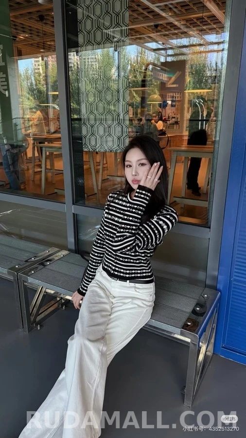 루이비통 루이비통 모노그램 스트라이프 니트 가디건 상세 이미지