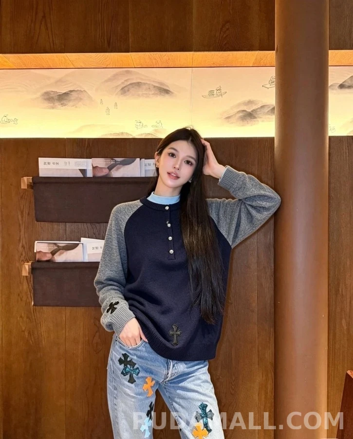 크롬하츠 크롬하츠 크로스 패치 헨리넥 니트 상세 이미지