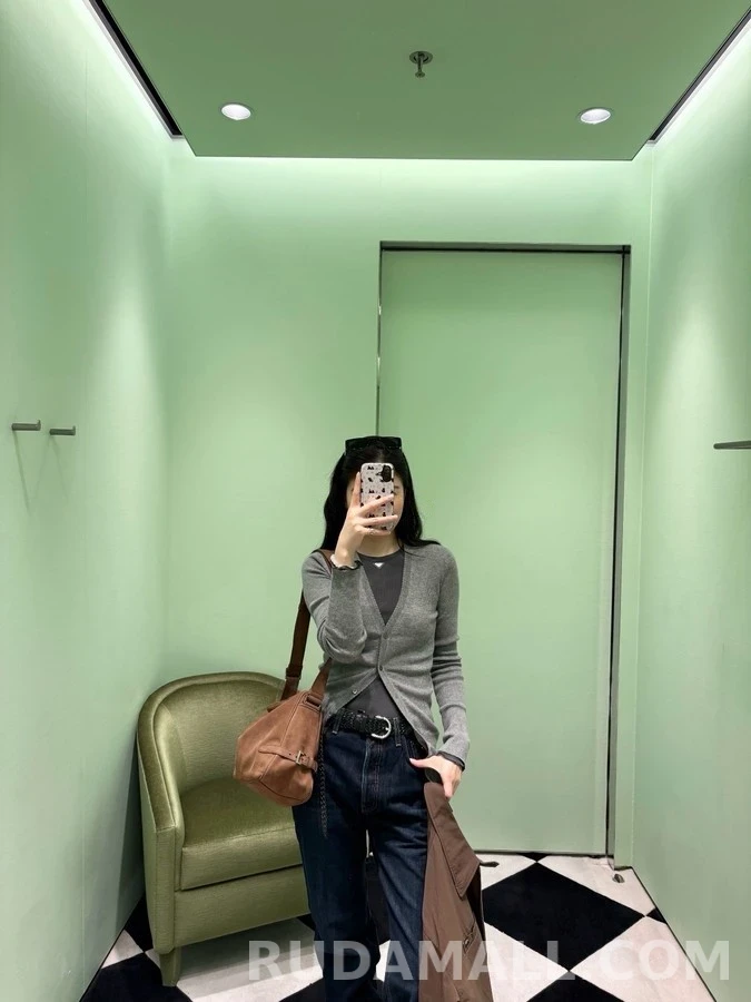 프라다 프라다 슬림핏 골지 가디건 상세 이미지