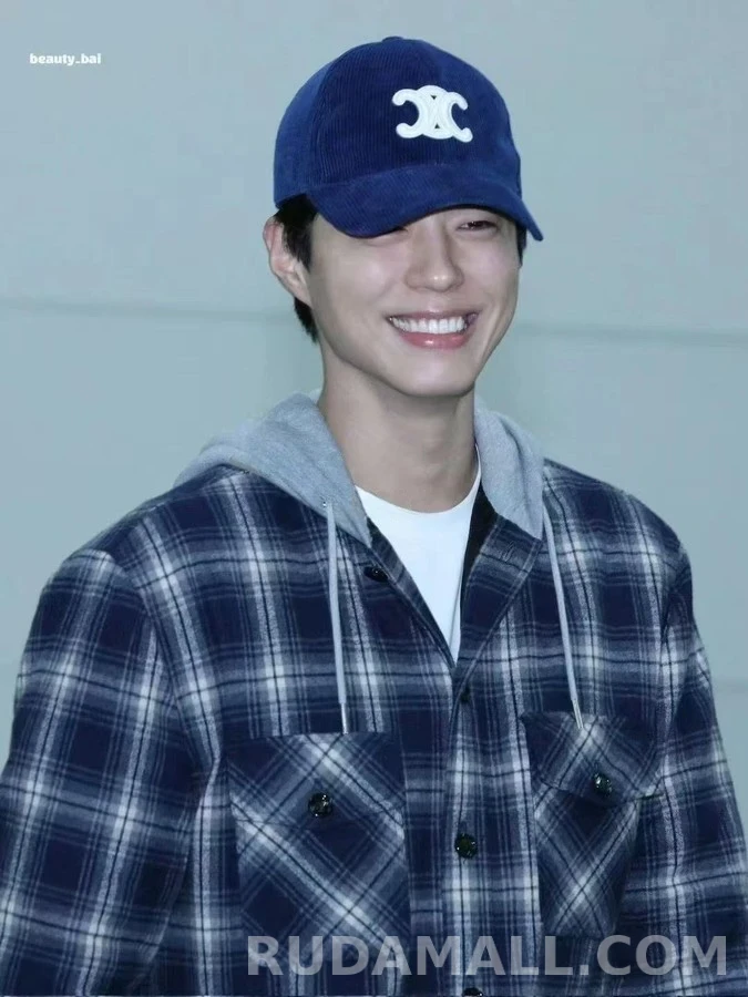 셀린느 셀린느 체크 캐시미어 후드 셔츠 상세 이미지