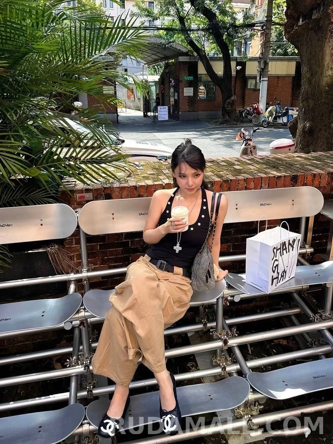 샤넬 샤넬 로고 플랫 상세 이미지