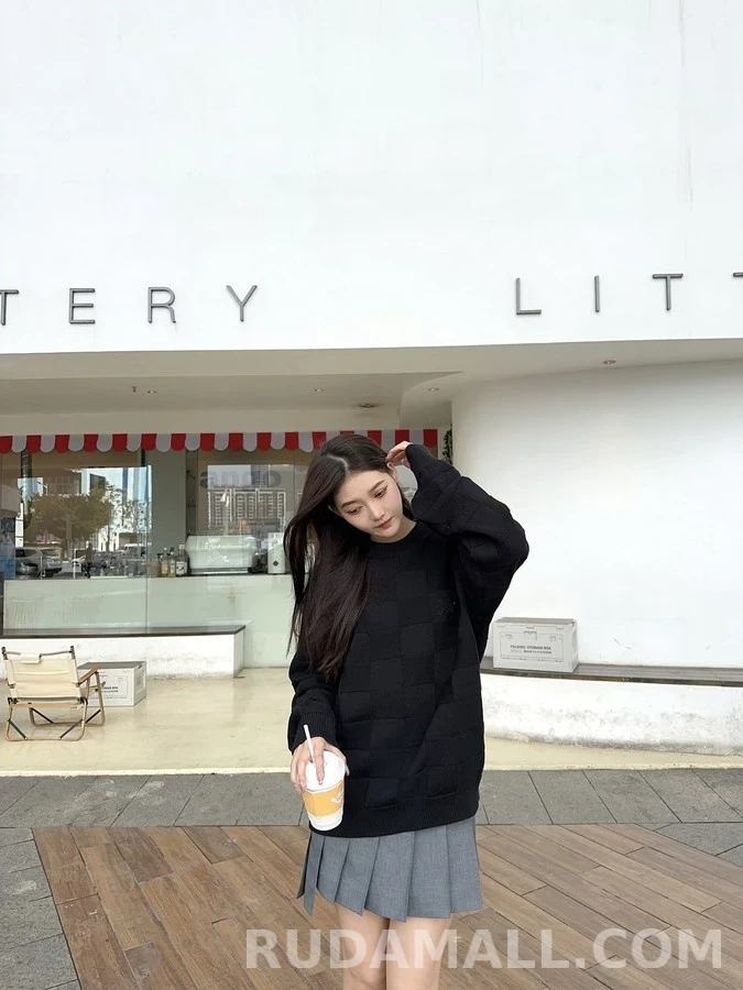 루이비통 루이비통 다미에 라운드넥 니트 상세 이미지