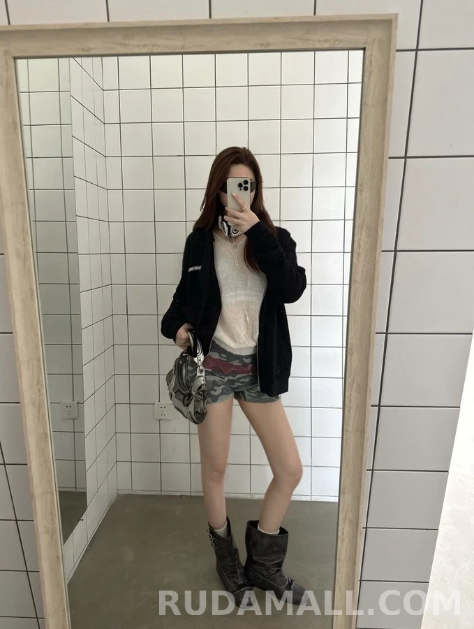 크롬하츠 크롬하츠 고딕 스크롤 레터링 지퍼 후드 상세 이미지