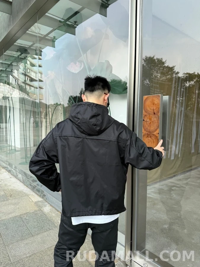 프라다 프라다 삼각 로고 후드 집업 자켓 상세 이미지