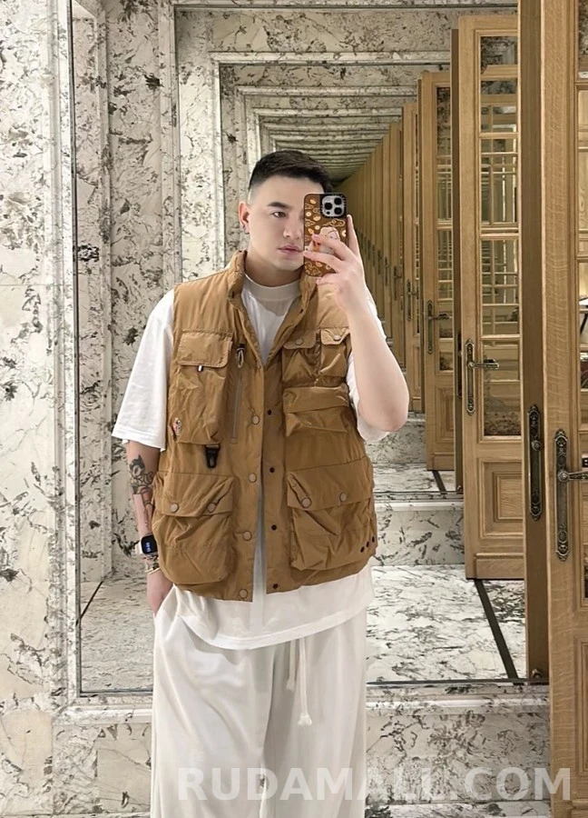몽클레어 몽클레어 멀티포켓 워크웨어 맨투맨 상세 이미지