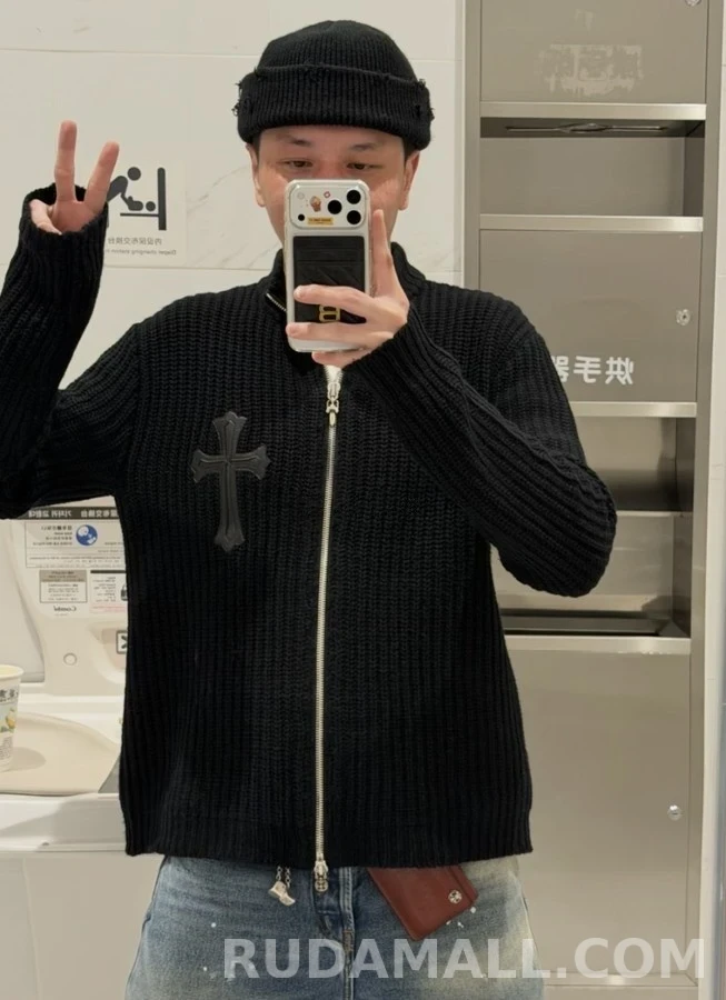 크롬하츠 크롬하츠 십자가 가죽 패치 니트 가디건 상세 이미지
