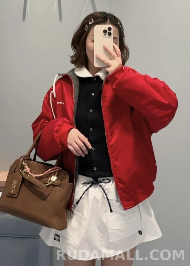 미우미우 미우미우 로고 탈착식 카라 긴팔 티셔츠 상세 이미지