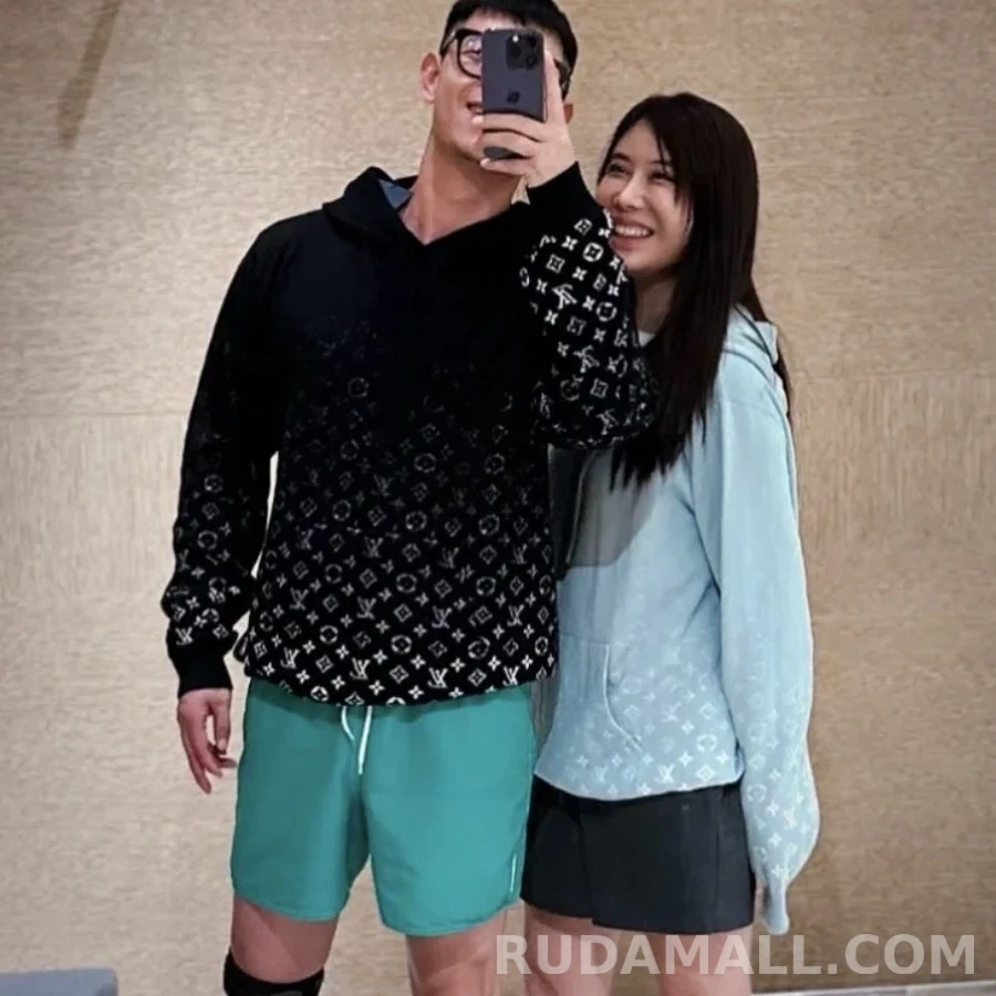 루이비통 루이비통 모노그램 그라디언트 후드 상세 이미지