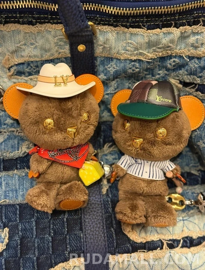 루이비통 루이비통 Louis Bear 곰돌이 가방 참 상세 이미지
