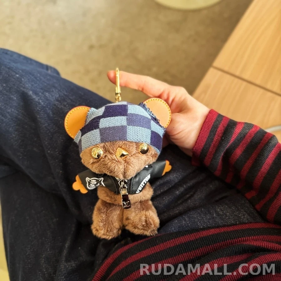 루이비통 루이비통 Louis Bear 곰돌이 가방 참 상세 이미지