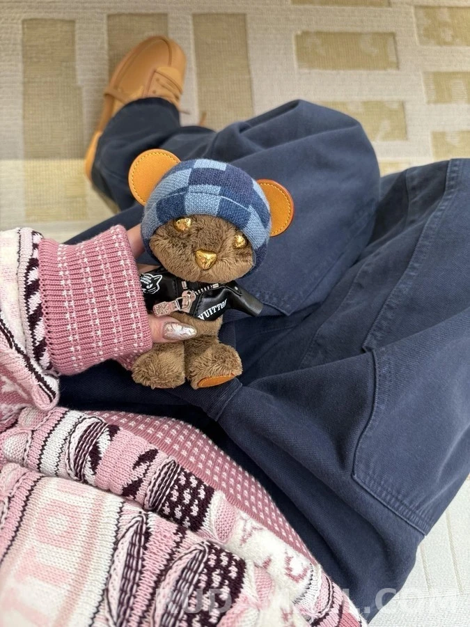 루이비통 루이비통 Louis Bear 곰돌이 가방 참 상세 이미지