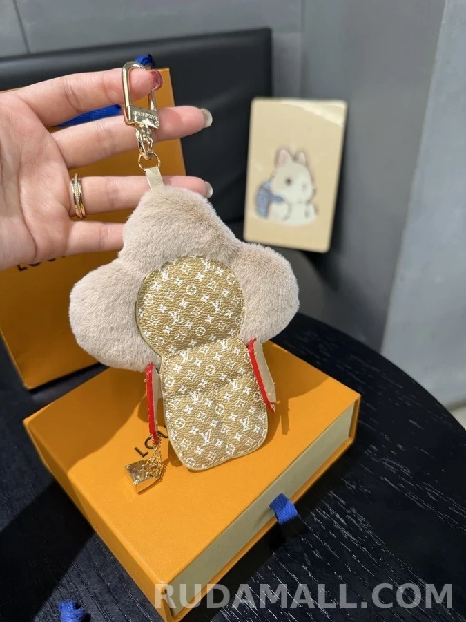 루이비통 루이비통 선글라스 비비엔 퍼 키링 상세 이미지