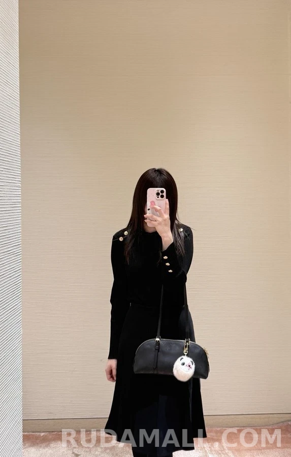 루이비통 루이비통 판다 폼폼 키링 상세 이미지