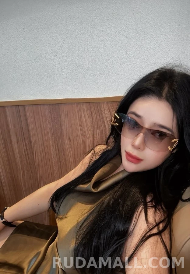 샤넬 샤넬 더블 C 로고 림리스 선글라스 상세 이미지