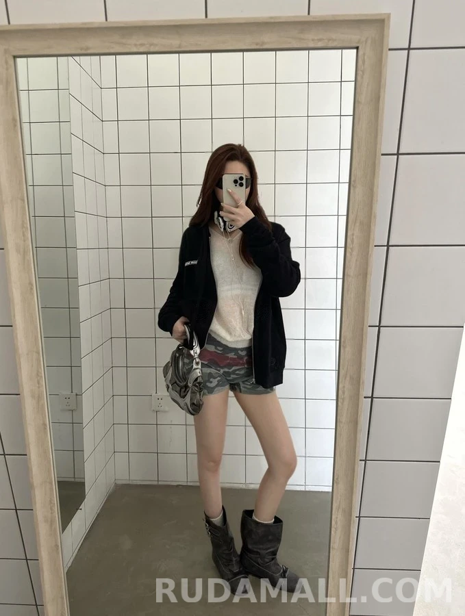 크롬하츠 크롬하츠 레터링 크로스 후드 집업 상세 이미지
