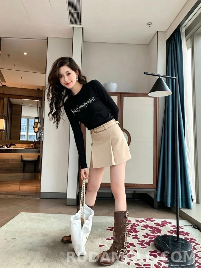 생로랑 세인트로랑 레터링 긴팔 티셔츠 상세 이미지