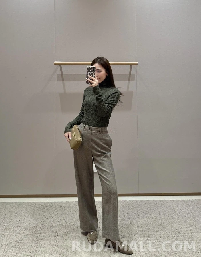 로로피아나 로로피아나 주름 텍스처 터틀넥 긴팔 티셔츠 상세 이미지