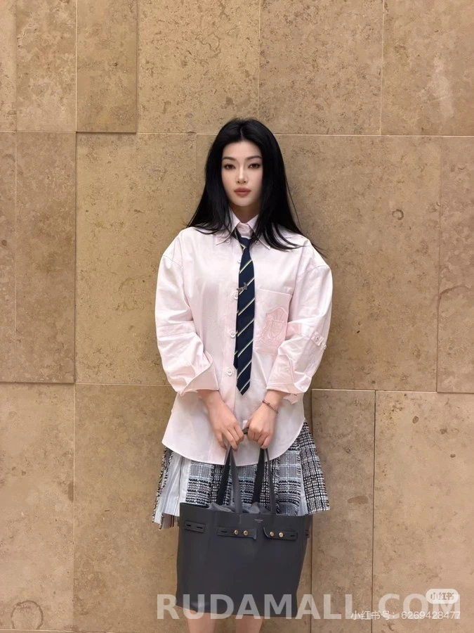 톰브라운 톰브라운 엠브로이더리 셔츠 상세 이미지