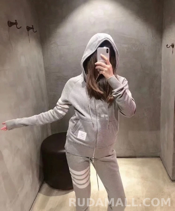 톰브라운 톰브라운 시그니처 스트라이프 후드 집업 상세 이미지