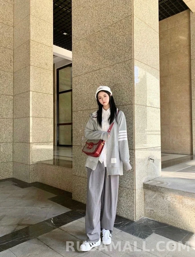 톰브라운 톰브라운 시그니처 스트라이프 후드 집업 상세 이미지