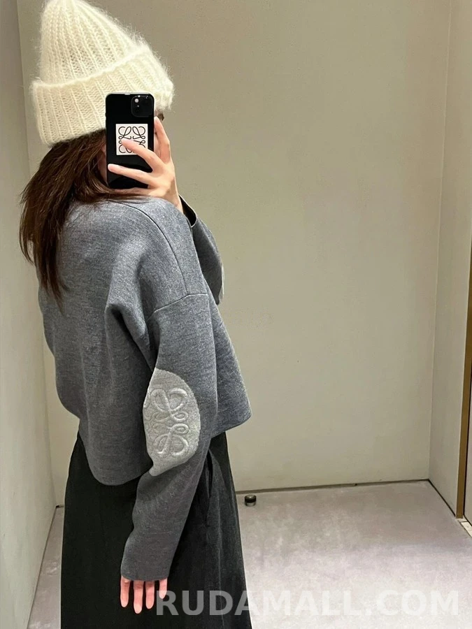 로에베 로에베 아나그램 패치 스웨트셔츠 상세 이미지