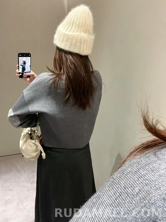로에베 로에베 아나그램 패치 스웨트셔츠 상세 이미지
