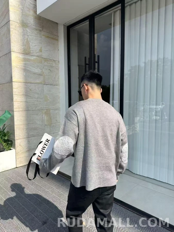 로에베 로에베 아나그램 패치 스웨트셔츠 상세 이미지