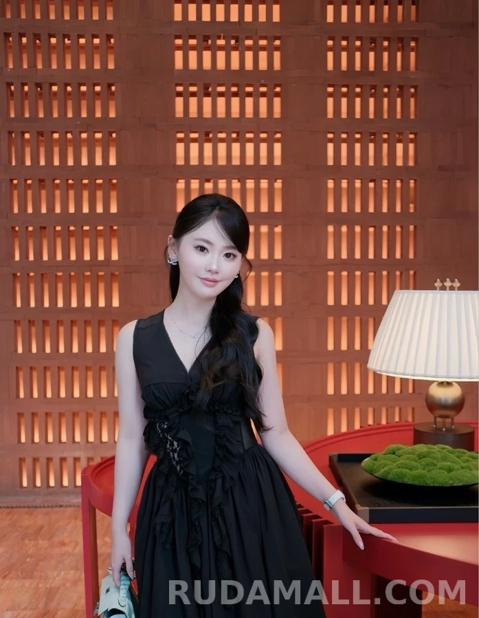 샤넬 샤넬 더블 C 파베 이어링 상세 이미지