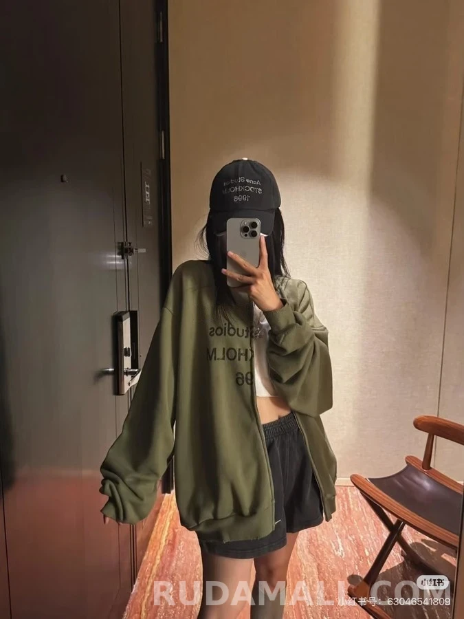 아크네 스튜디오 아크네 스튜디오 레터링 집업 맨투맨 상세 이미지