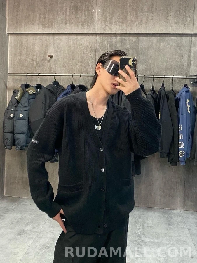 발렌시아가 발렌시아가 리브드 슬리브 라벨 가디건 상세 이미지