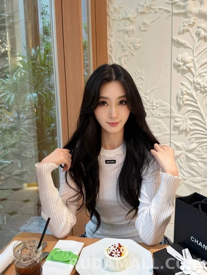 미우미우 미우미우 프릴 라운드넥 립 니트 탑 상세 이미지