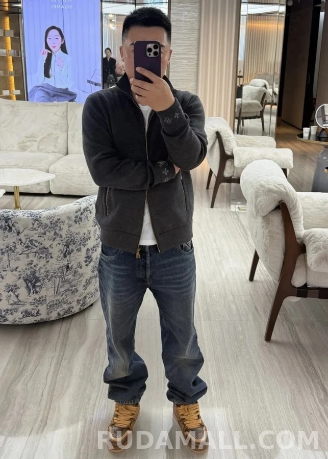 루이비통 루이비통 모노그램 스탠드넥 집업 니트 상세 이미지